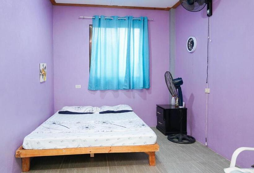 اتاق استاندارد با سرویس بهداشتی مشترک, Negra Mountain Resort