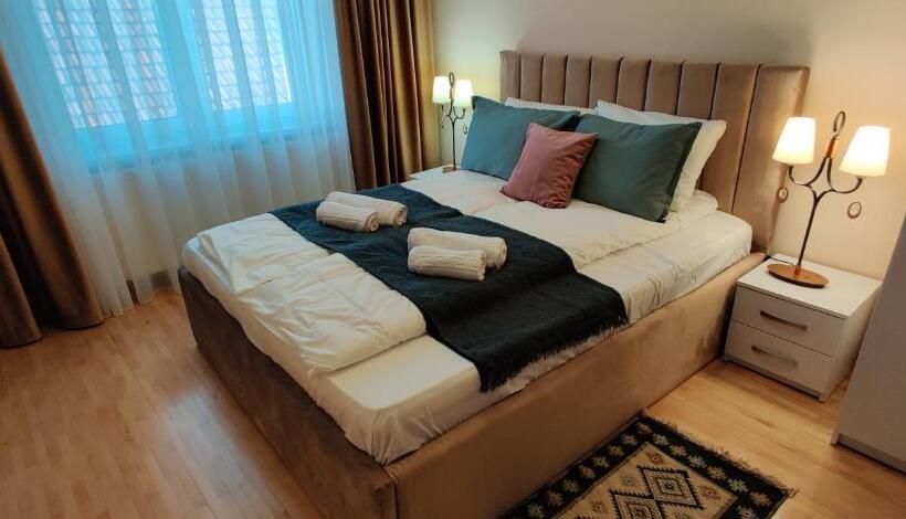 Vila 1 Dormitori, Casa Blanco