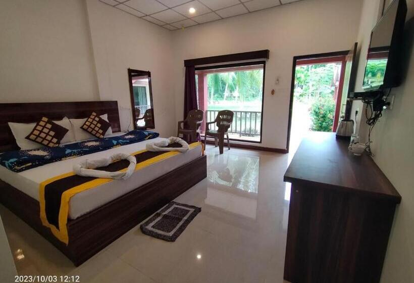 디럭스 패밀리 룸, Royal Neil Resort