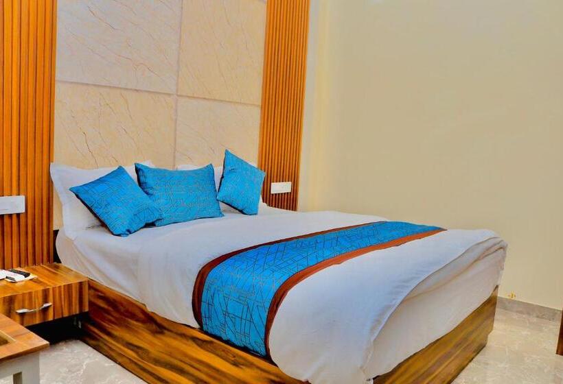 اتاق لوکس, Lemonade