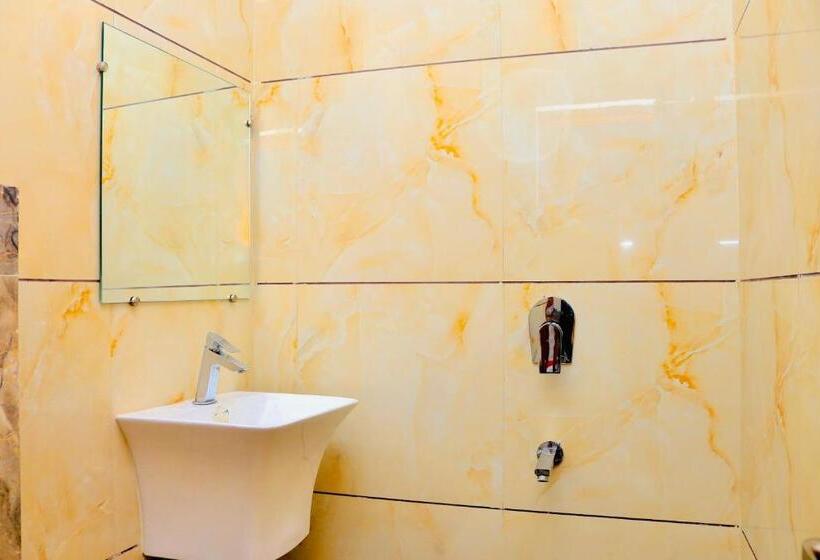 اتاق لوکس, Lemonade