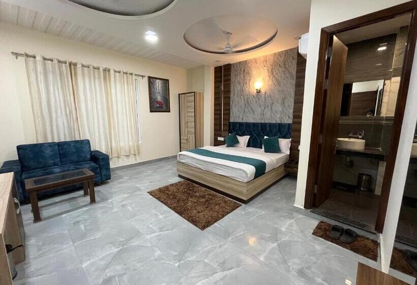 سوییت لوکس, Lemonade