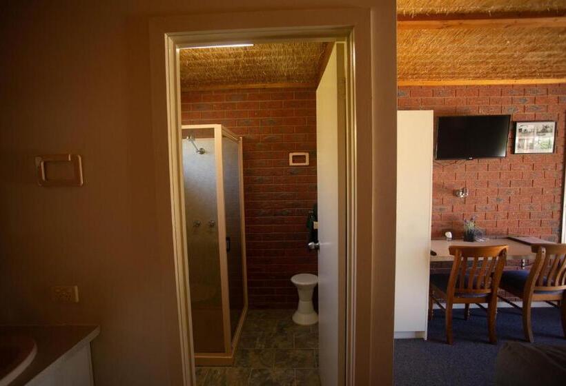 スタンダードルーム, Foundry Palms Motel