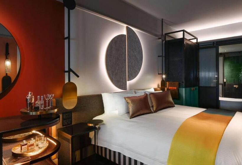 带大床的豪华间, Qt Newcastle