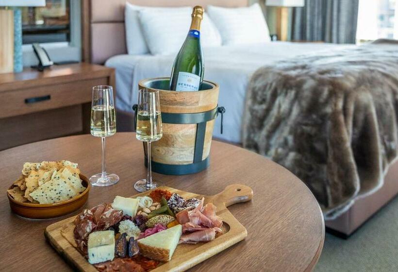 带大床的标准间, Drey