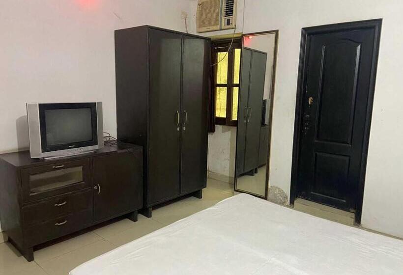 トリプルクラシックルーム, Oyo 83081 Mahima