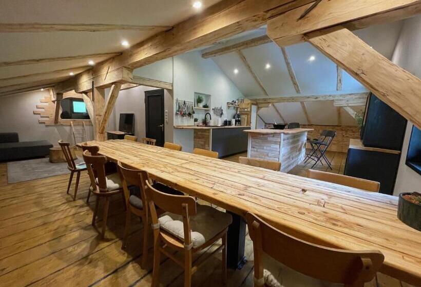 Четырехместный Номер Стандарт, Backyard Mountain