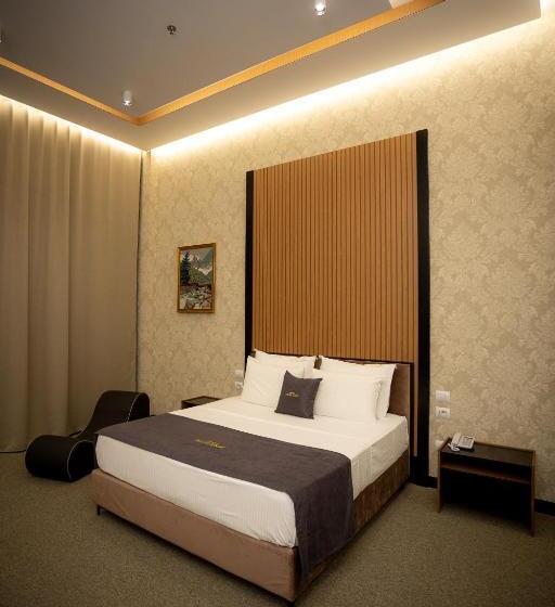 스위트 킹사이즈 침대, Deluxe Resort And Spa