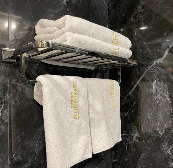 디럭스 룸, Deluxe Resort And Spa