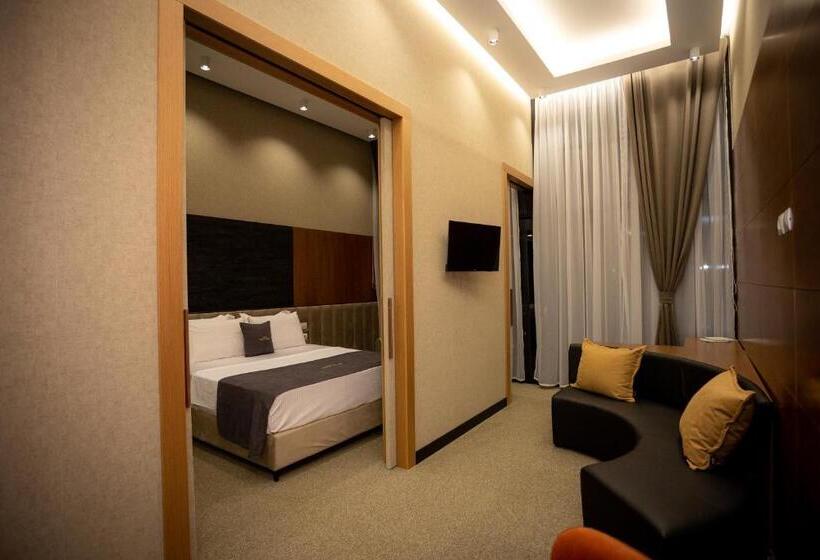 주니어 스위트 발코니, Deluxe Resort And Spa