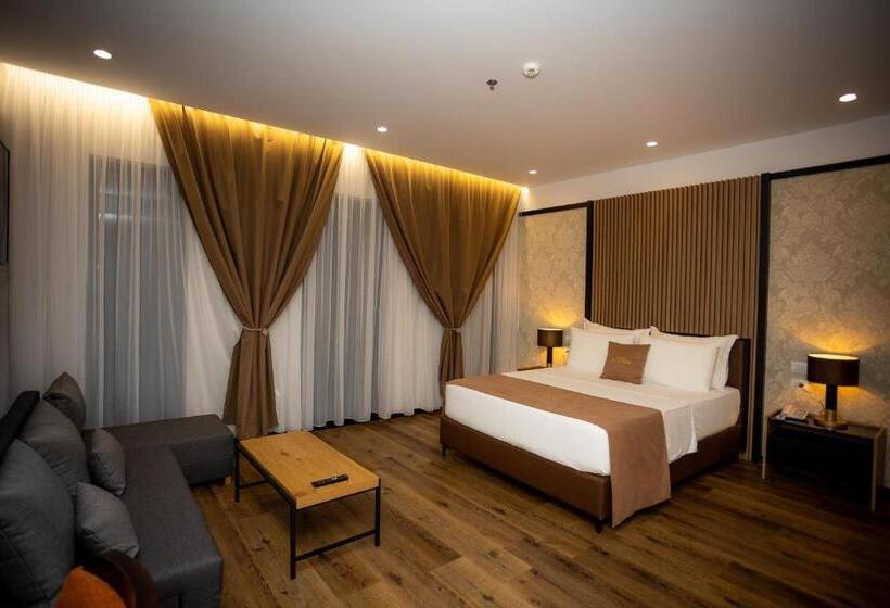 스탠다드 룸 킹사이즈 침대, Deluxe Resort And Spa