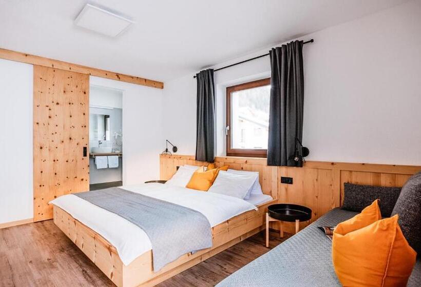 Семейный Номер, Schönberg Hotel B&b
