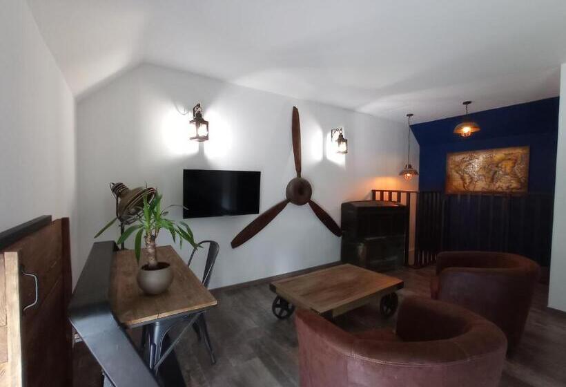 חדר דלוקס, Oust Au Lit