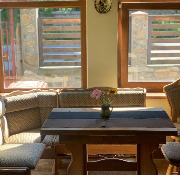 庭の見える１ベッドルームアパートメント, Vila Zia