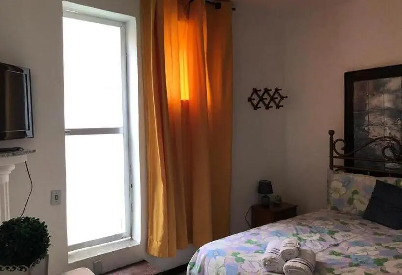スイート, Hostel Limão Doce