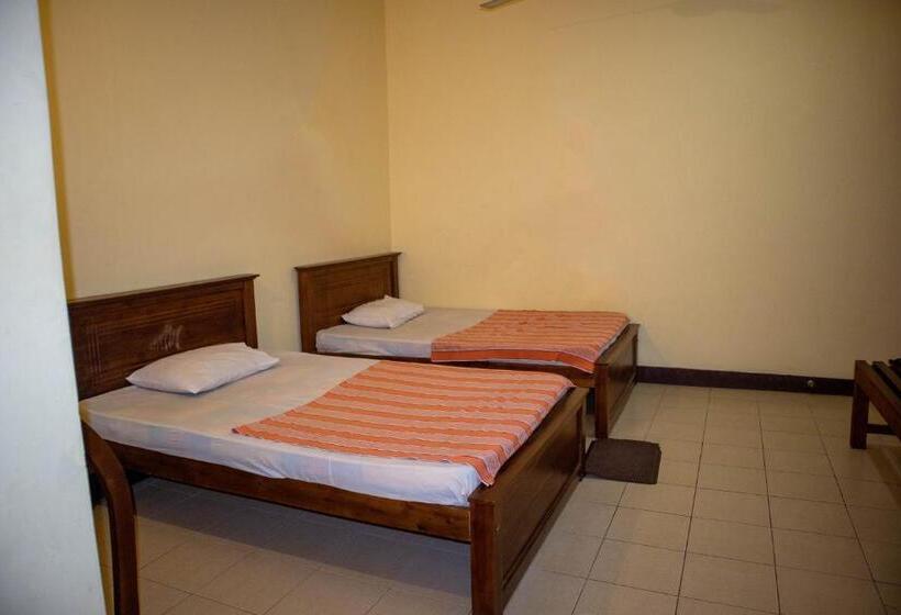 Номер Deluxe, Chamaya Holiday Inn