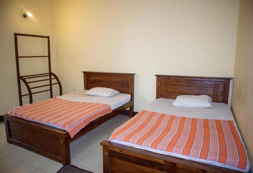 Номер Deluxe, Chamaya Holiday Inn