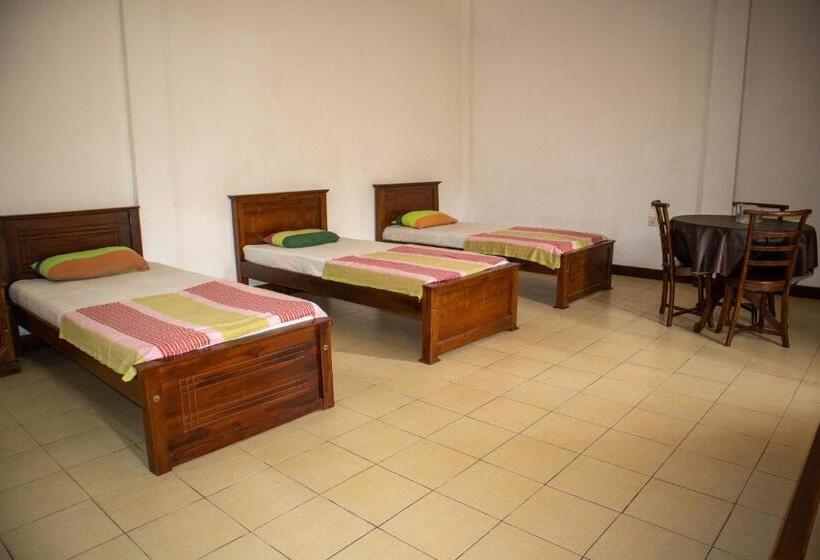 Трежместный Номер Economy, Chamaya Holiday Inn