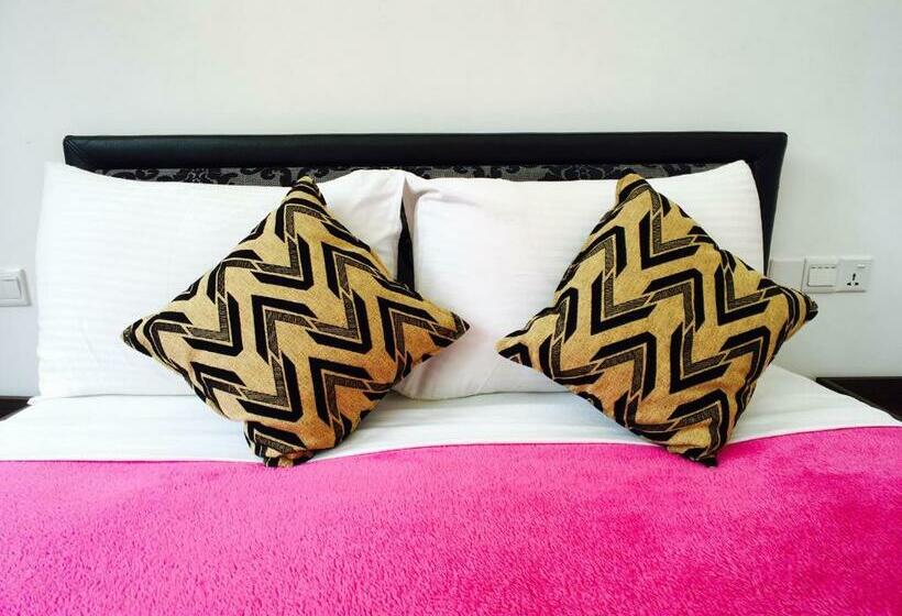 غرفة قياسية مزوَّدة بشُرفة, Slightly Chilled