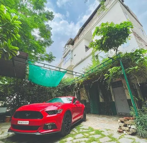 آپارتمان 1 خوابه با چشم‌انداز, Bhoora House