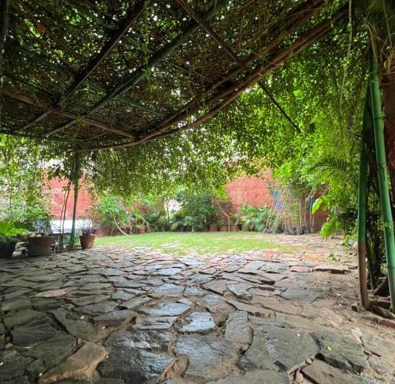 Трехместный Номер Deluxe, Bhoora House