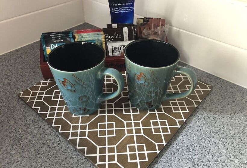 סטודיו סופריור, Bella Vista Motel Ashburton