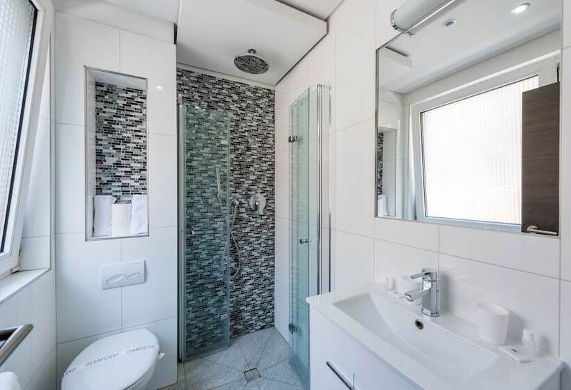 标准单人间, Bürgerhof