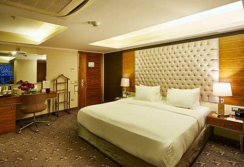 Junior Suite Llit King, Doubletree By Hilton Hotel Izmir   Alsancak