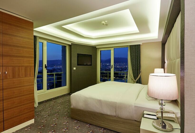اتاق سوپریور با چشم‌انداز دریا, Doubletree By Hilton Hotel Izmir   Alsancak