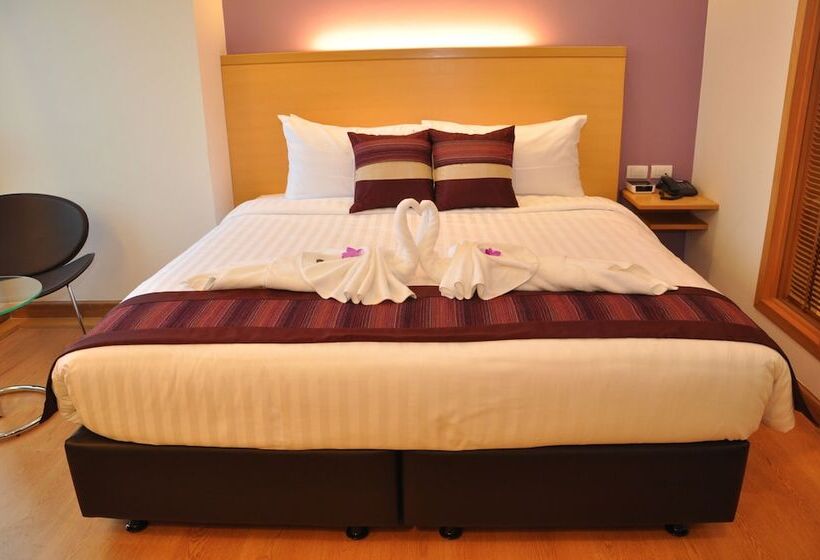 Quarto Deluxe, Iyarin @ Tuk Chang