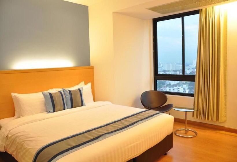 Quarto Estandar, Iyarin @ Tuk Chang