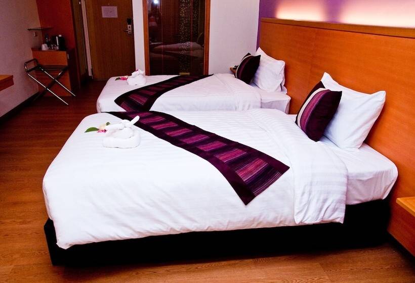 Quarto Estandar, Iyarin @ Tuk Chang