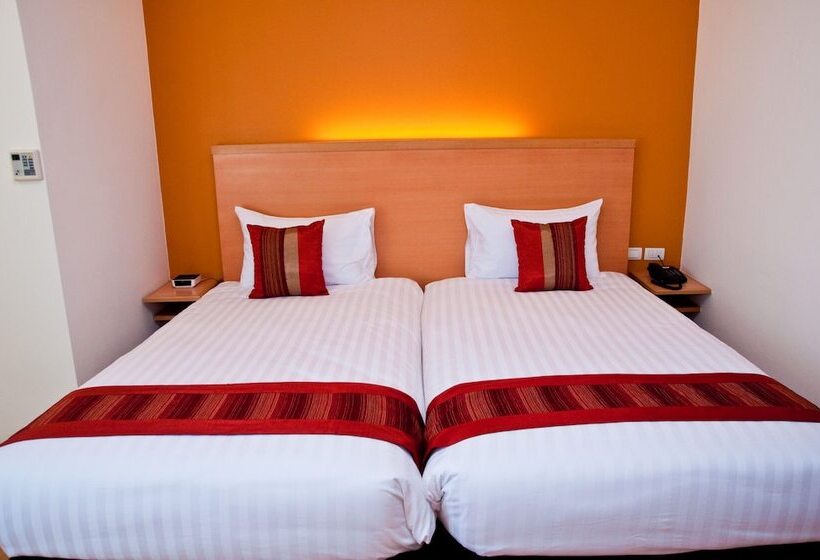 Quarto Estandar, Iyarin @ Tuk Chang