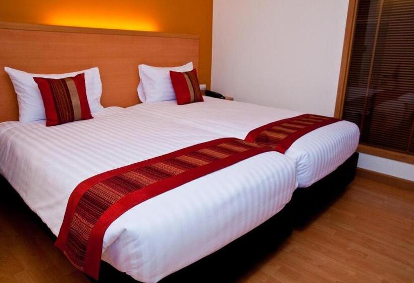 Quarto Superior, Iyarin @ Tuk Chang