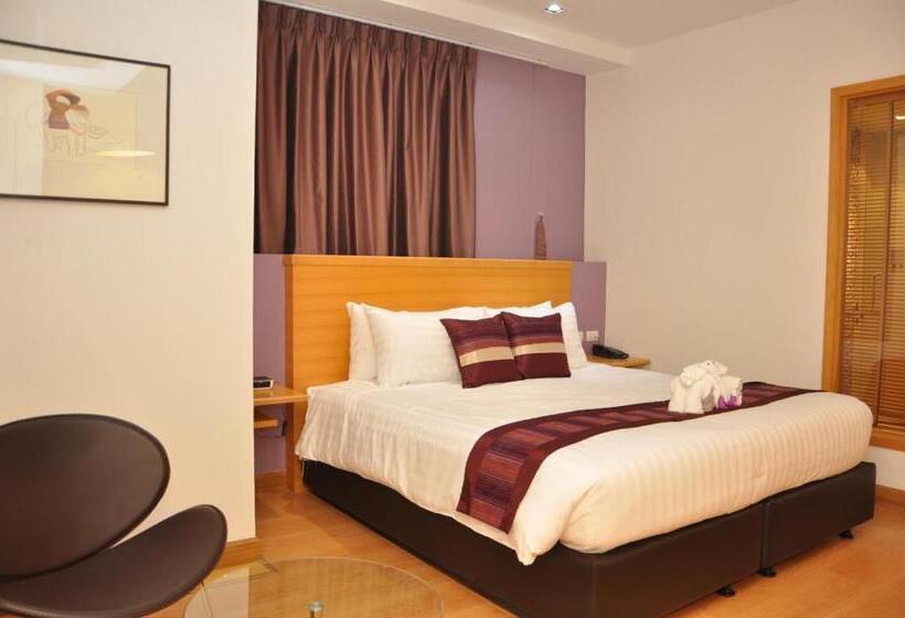 Quarto Deluxe, Iyarin @ Tuk Chang