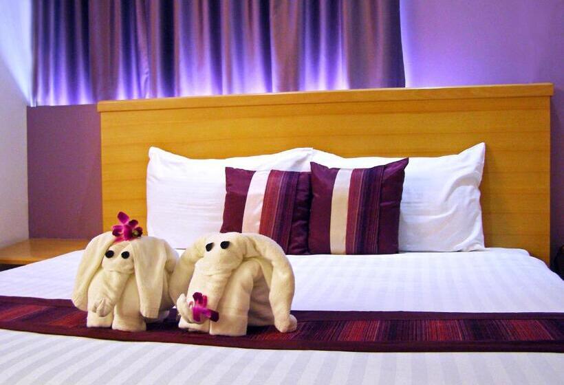 Quarto Deluxe, Iyarin @ Tuk Chang