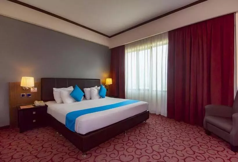 キングサイズベッドのスーペリアルーム, Kinta Riverfront Hotel & Suites