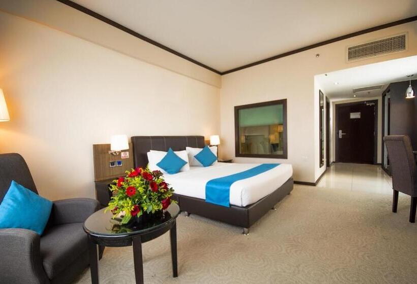 Номер Deluxe Кровать Кинг, Kinta Riverfront Hotel & Suites