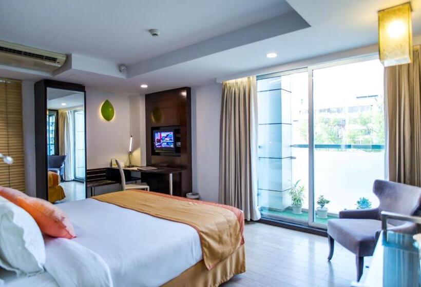 اتاق لوکس با بالکن, Platinum Residence