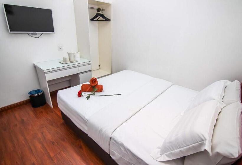 Номер Deluxe, Rose Cottage Hotel Taman Nusa Cemerlang