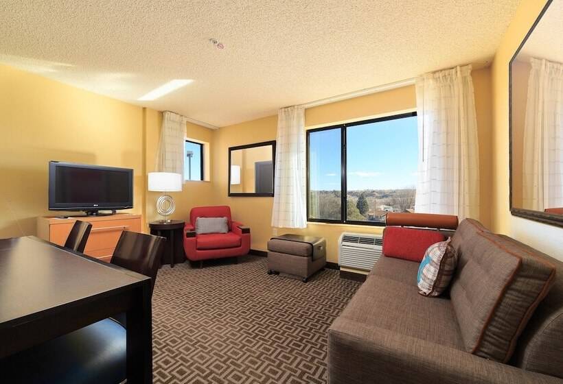 جناح غرفتين نوم, Towneplace Suites Farmington