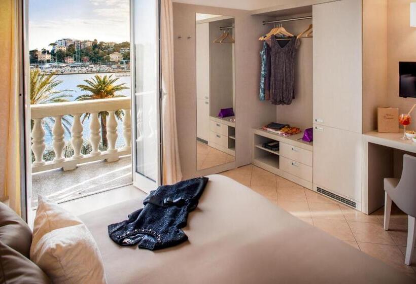 Standart Oda, Vesuvio