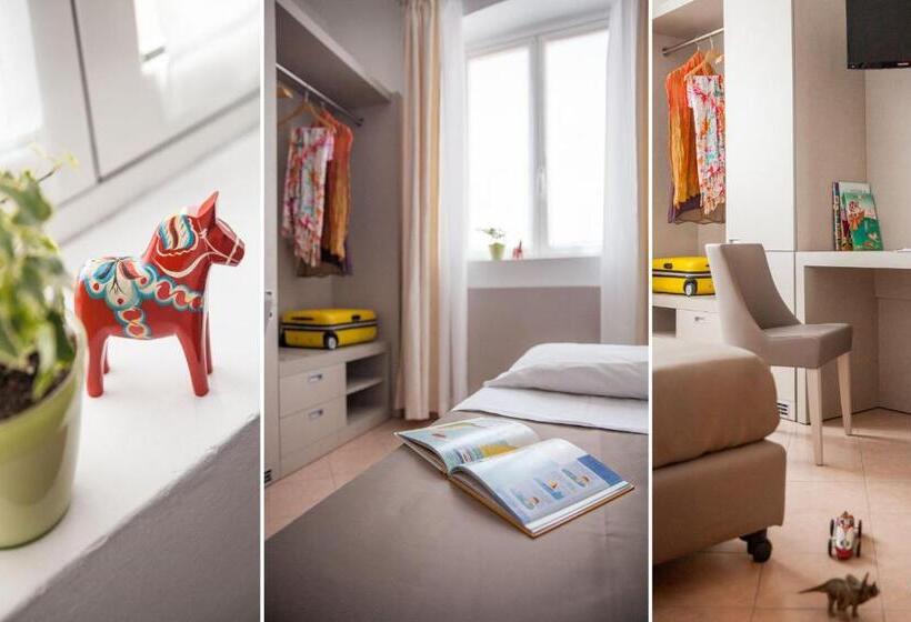 Deniz Manzaralı Aile Odası, Vesuvio