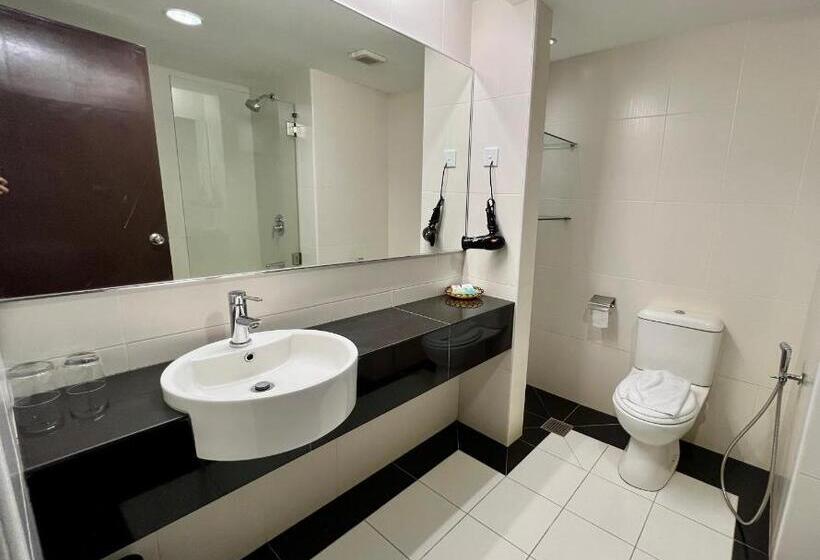 غرفة سوبيريور, Yt Midtown