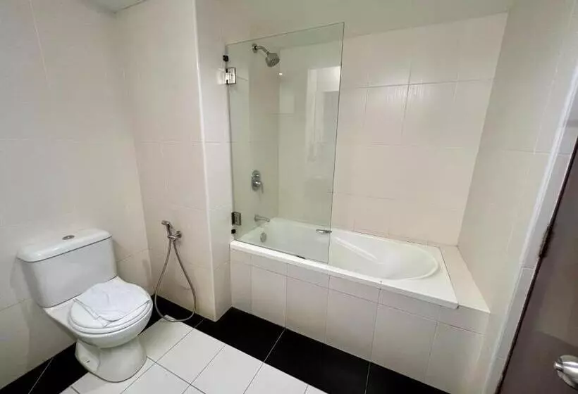 Perhehuone, Yt Midtown