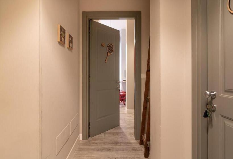 اتاق استاندارد, Bed And Breakfast Bric & Brac