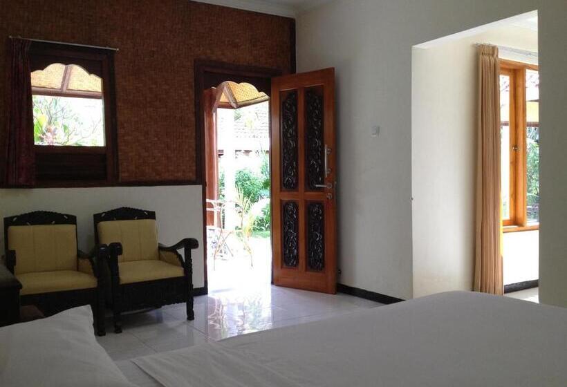 חדר משפחתי, Astina