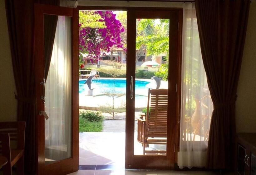 חדר סופריור, Astina