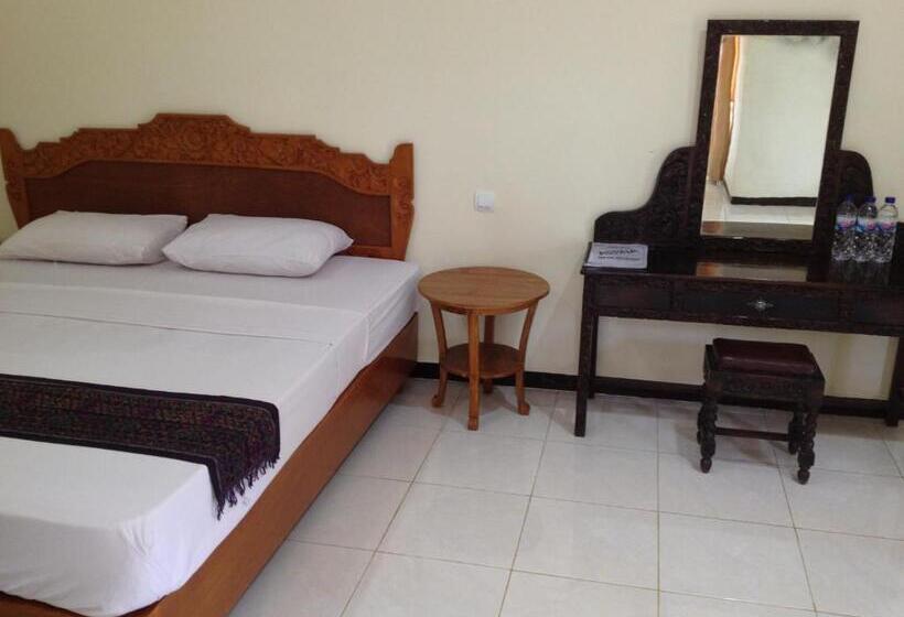 חדר משפחתי, Astina