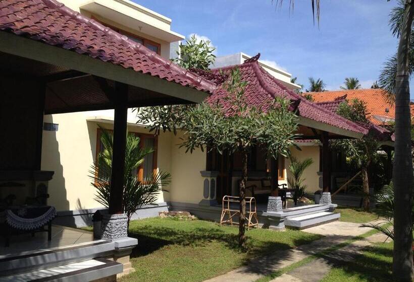 חדר משפחתי, Astina